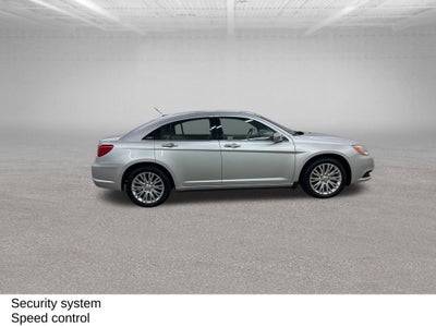 2011 Chrysler 200 Limited