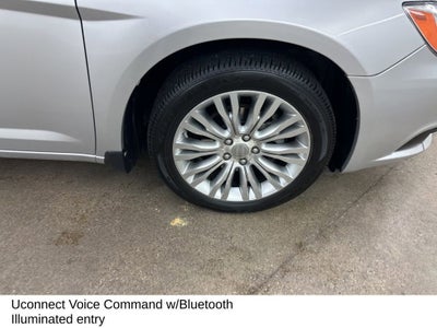 2011 Chrysler 200 Limited