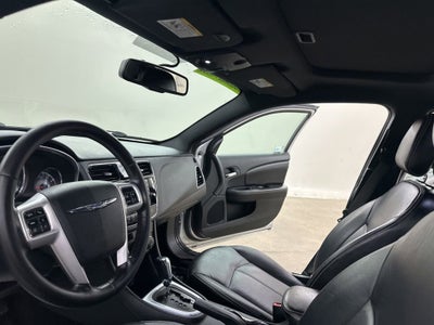 2011 Chrysler 200 Limited