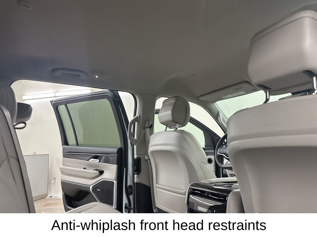 2024 Jeep Wagoneer L Base