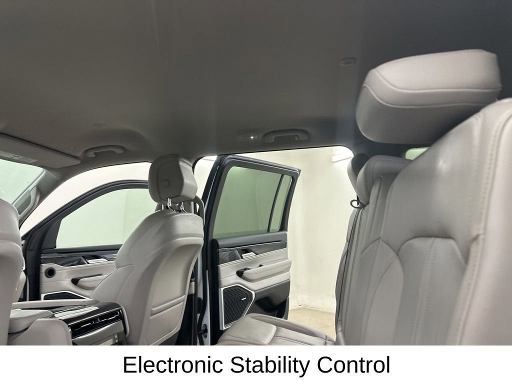 2024 Jeep Wagoneer L Base