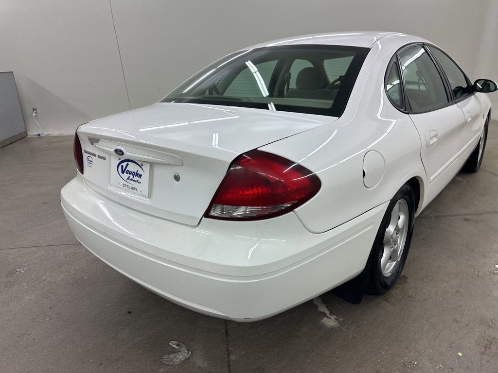 2004 Ford Taurus SES