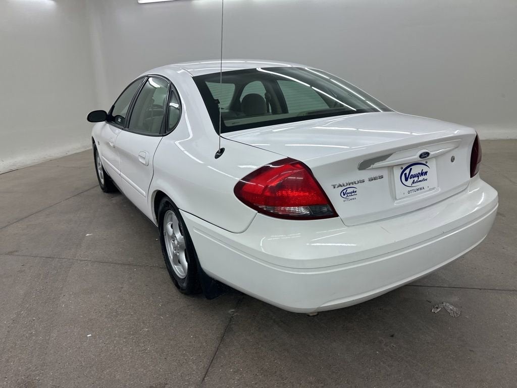 2004 Ford Taurus SES