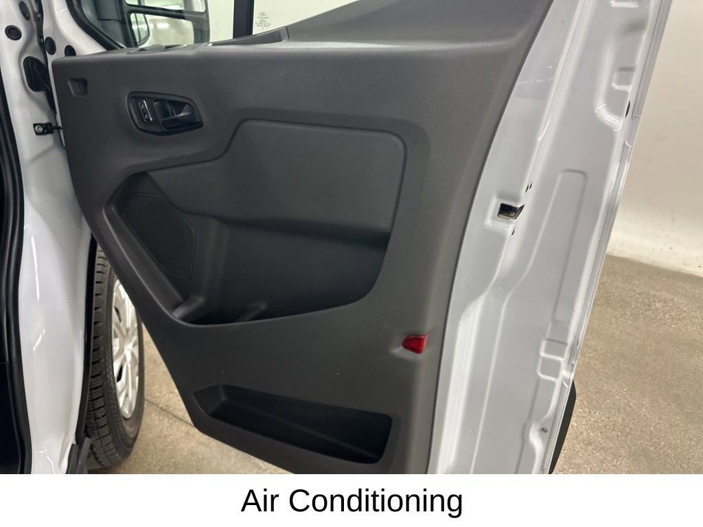 2024 Ford Transit Passenger Wagon XL