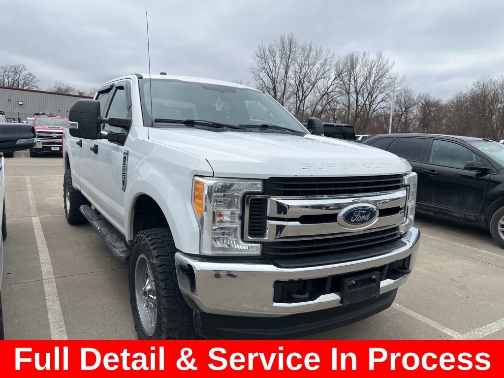 2017 Ford Super Duty F-250 SRW Lariat