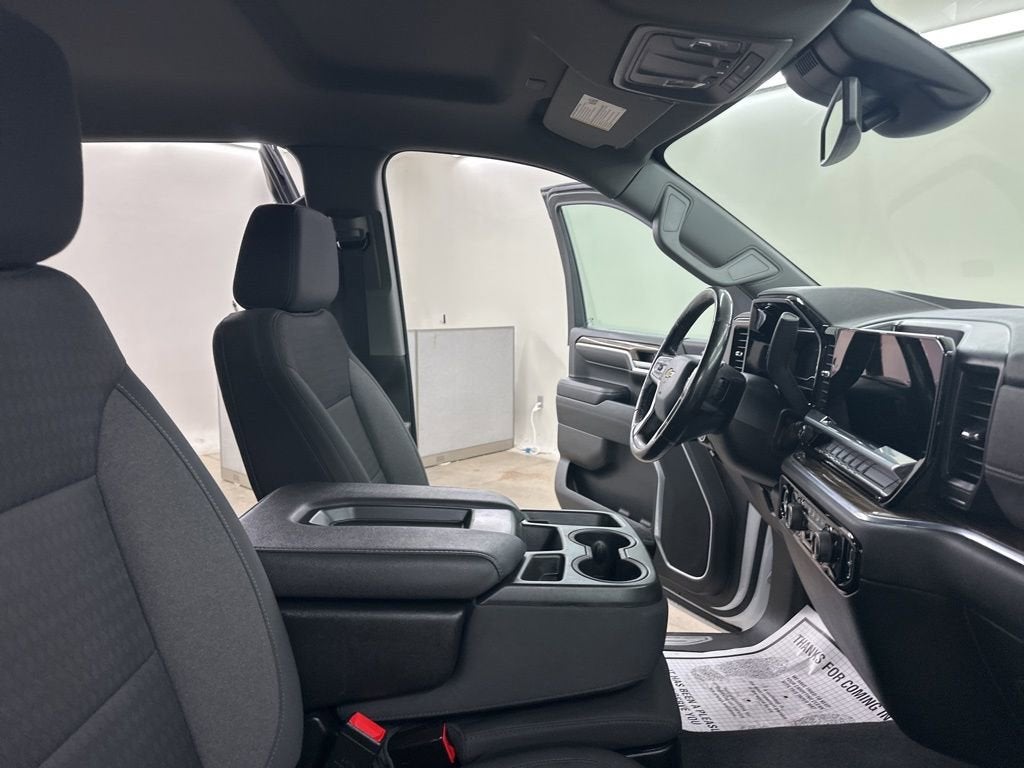 2022 Chevrolet Silverado 1500 LT (2FL)