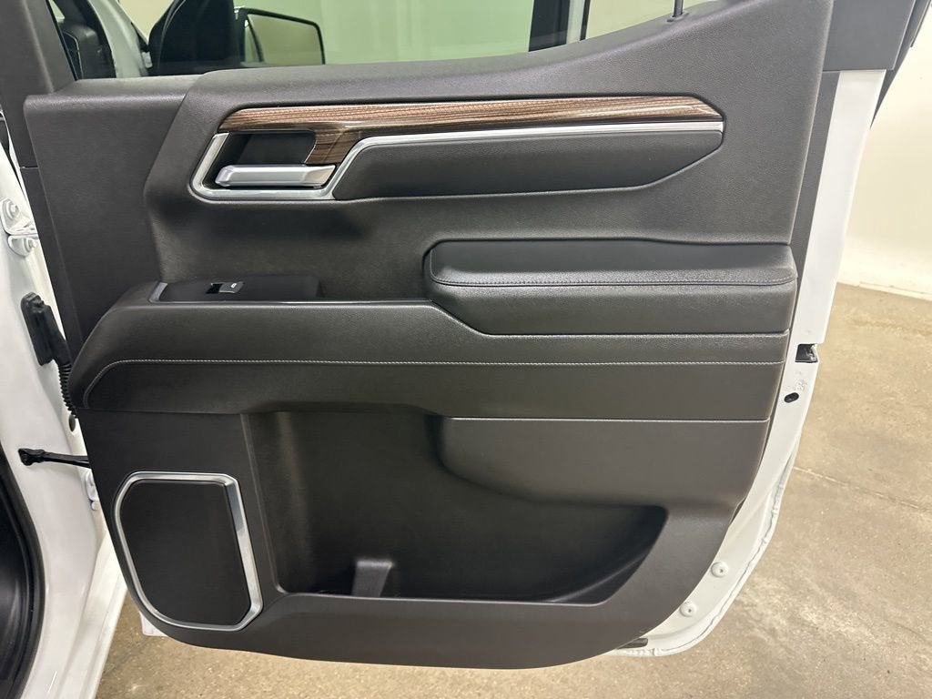 2022 Chevrolet Silverado 1500 LT (2FL)