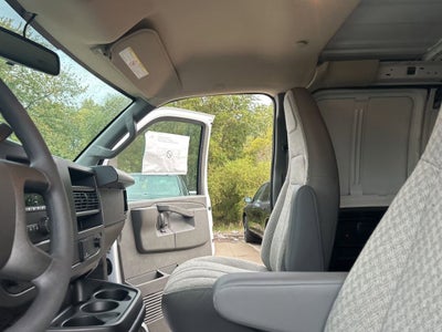 2025 Chevrolet Express Cargo 2500 WT