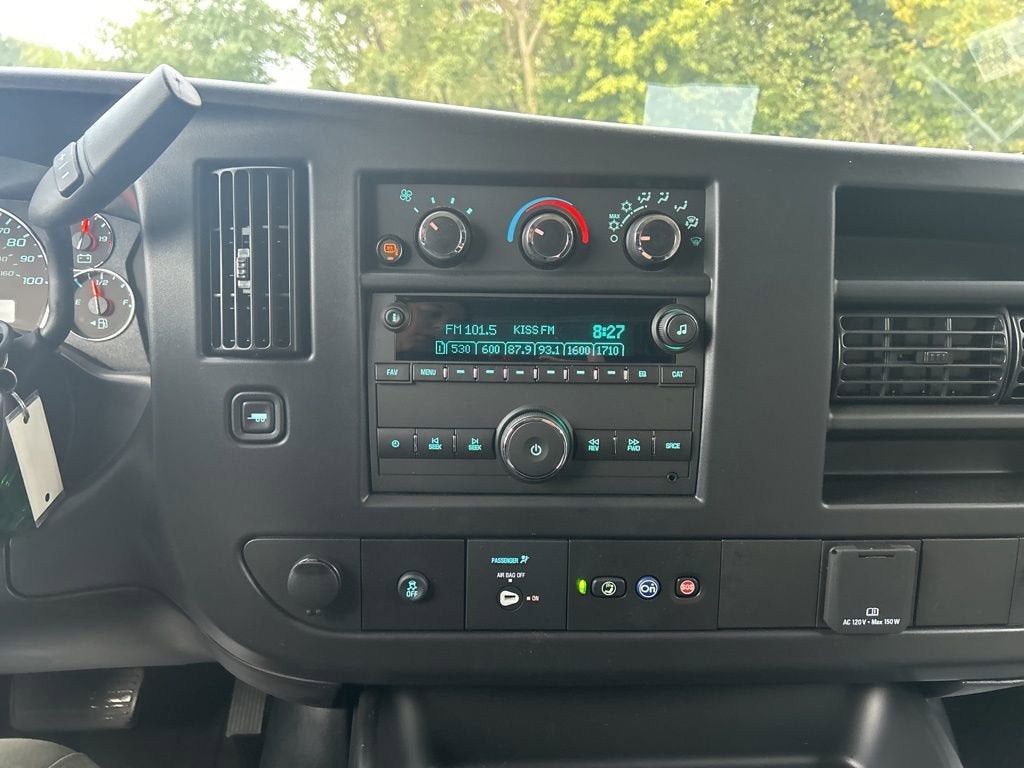 2025 Chevrolet Express Cargo 2500 WT