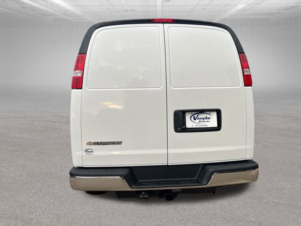 2025 Chevrolet Express Cargo 2500 WT