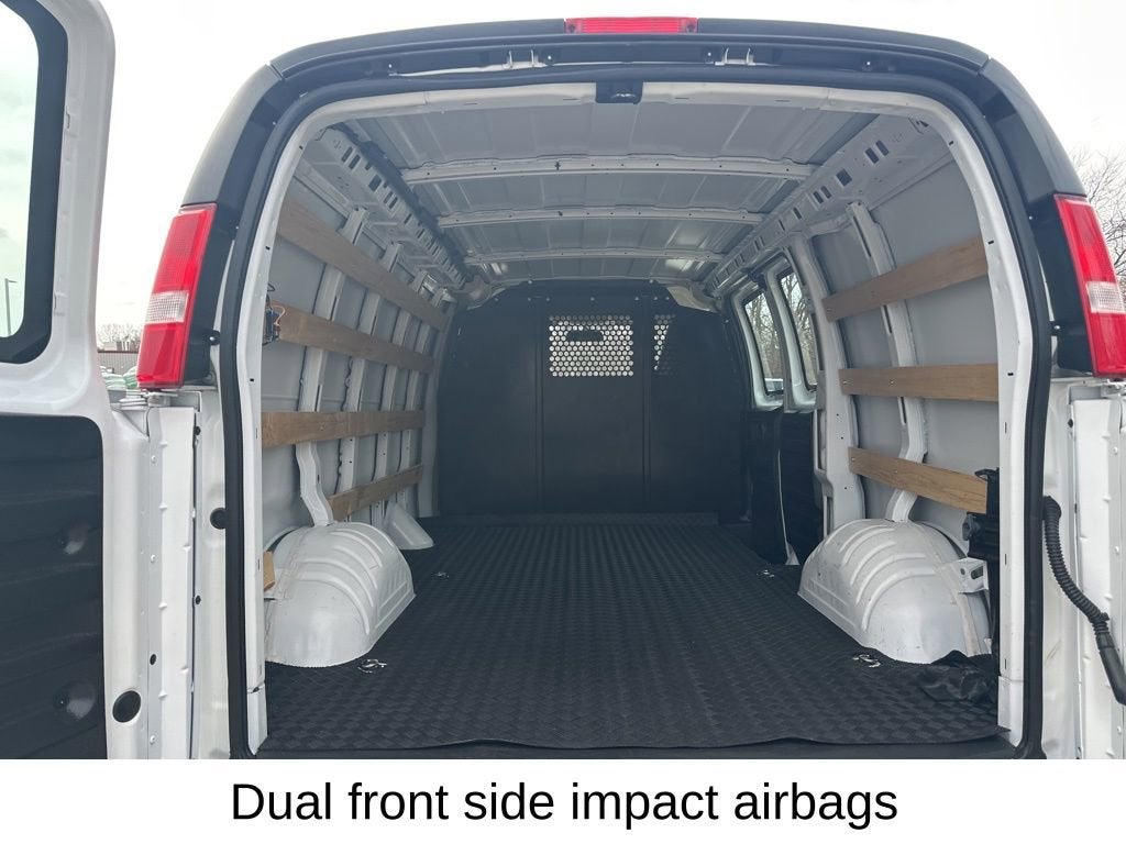 2024 Chevrolet Express Cargo 2500 WT