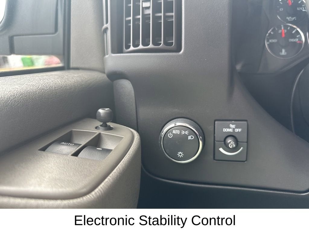 2024 Chevrolet Express Cargo 2500 WT