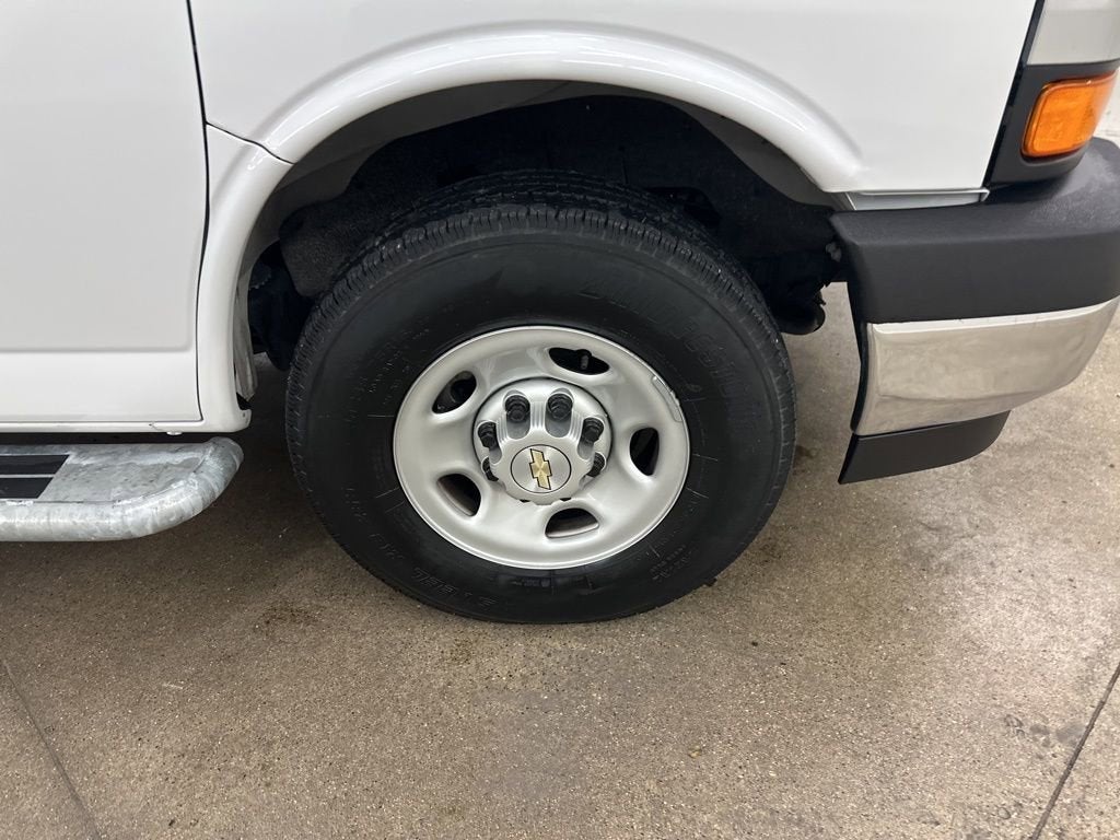 2024 Chevrolet Express Cargo 2500 WT