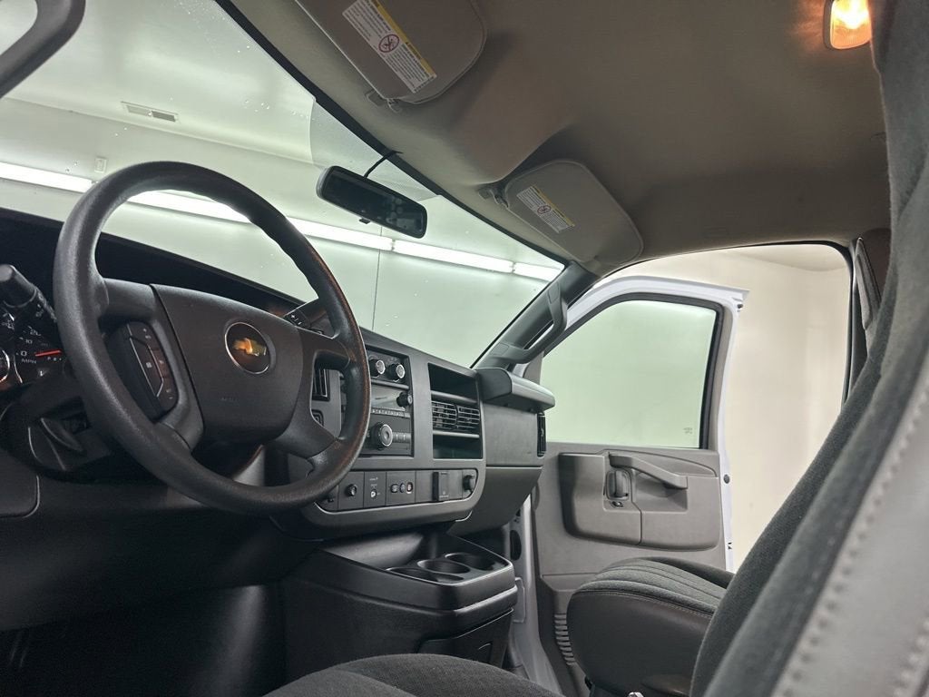 2024 Chevrolet Express Cargo 2500 WT