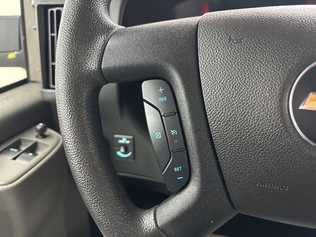 2024 Chevrolet Express Cargo 2500 WT