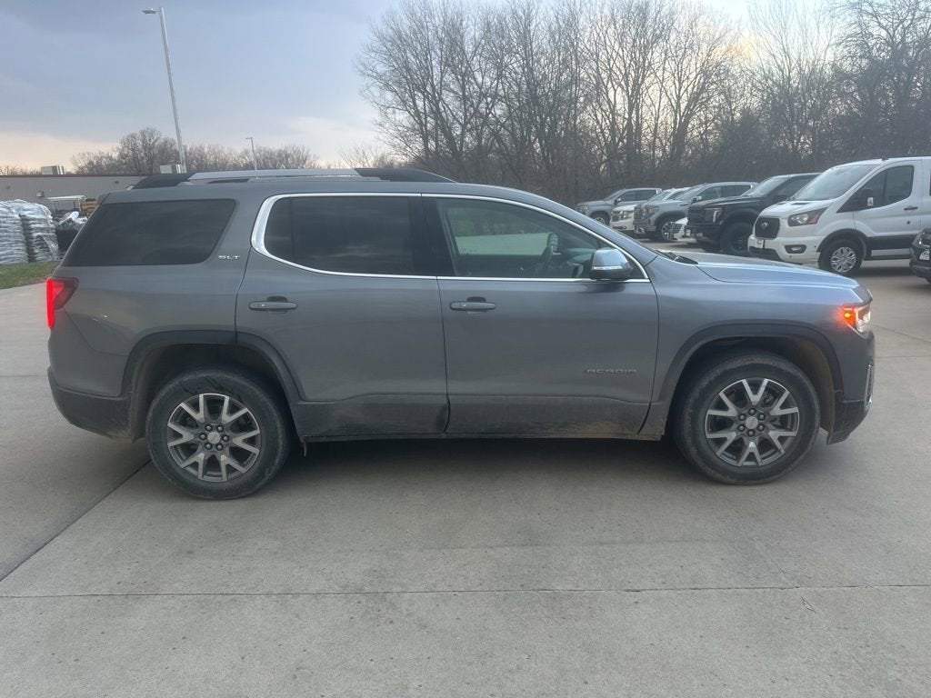 2021 GMC Acadia SLT