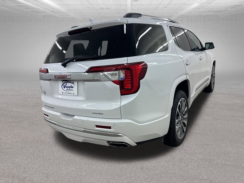 2022 GMC Acadia Denali