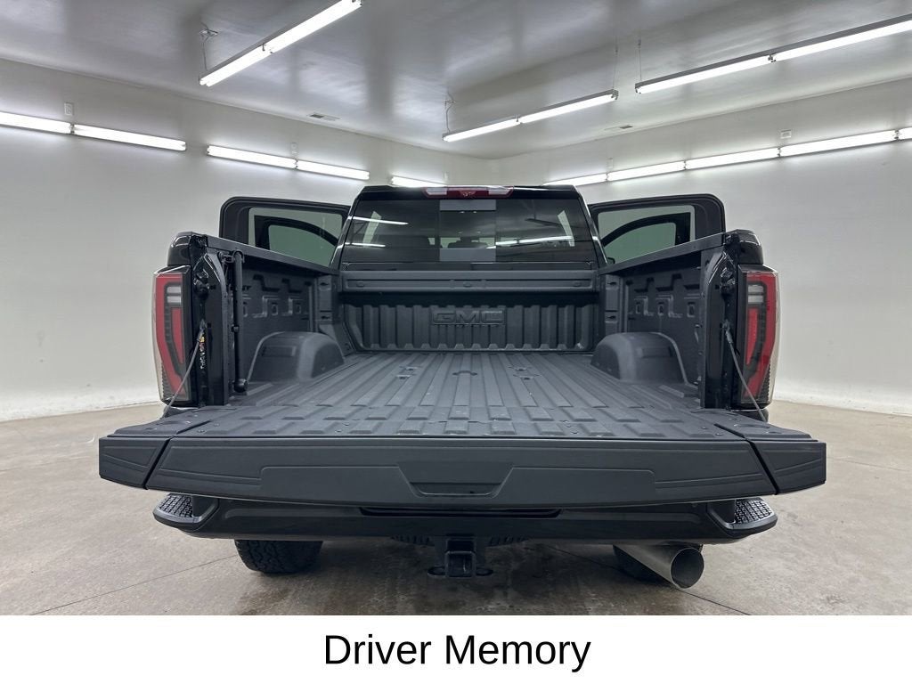 2025 GMC Sierra 2500 HD AT4