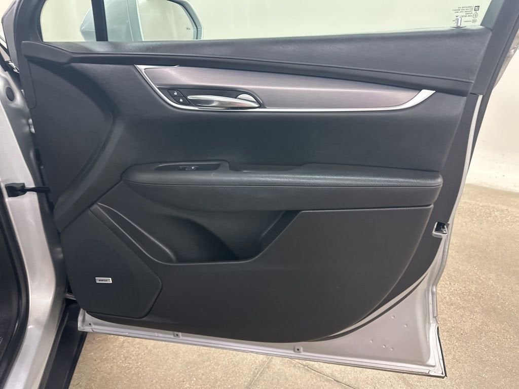 2017 Cadillac XT5 Luxury FWD