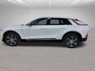 2025 Cadillac LYRIQ Luxury 2