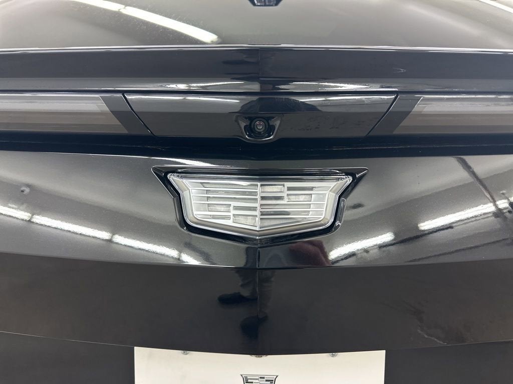 2025 Cadillac LYRIQ Luxury 3