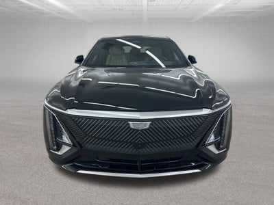 2025 Cadillac LYRIQ Luxury 3
