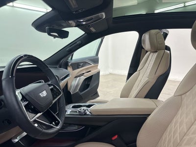 2025 Cadillac LYRIQ Luxury 3