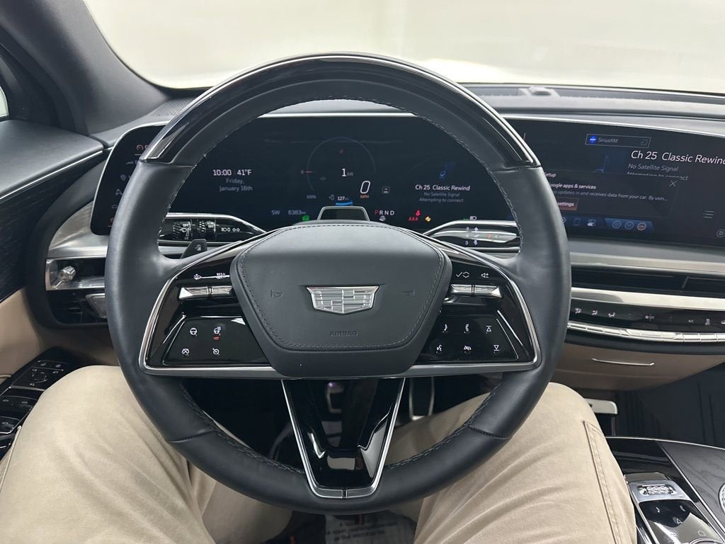 2025 Cadillac LYRIQ Luxury 3