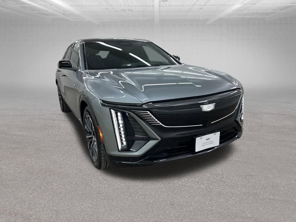 2025 Cadillac LYRIQ Sport 2