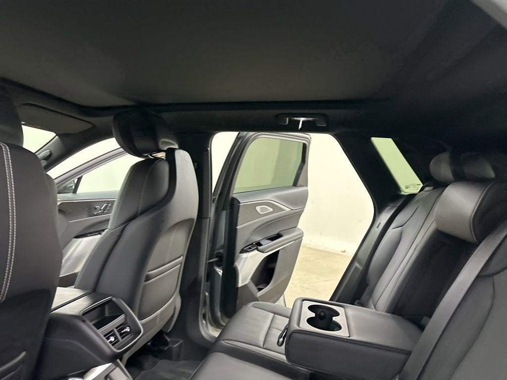 2025 Cadillac LYRIQ Sport 2