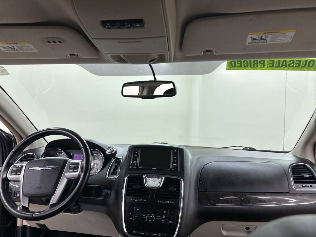 2016 Chrysler Town & Country Touring