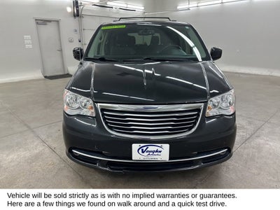 2016 Chrysler Town & Country Touring