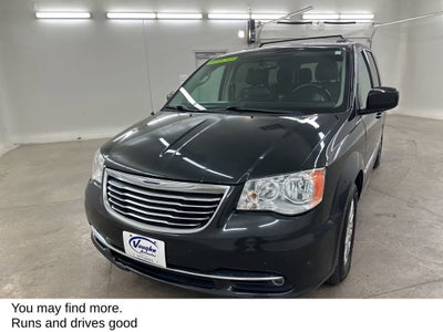 2016 Chrysler Town & Country Touring
