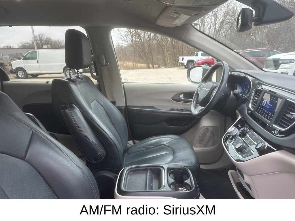 2020 Chrysler Pacifica Touring L