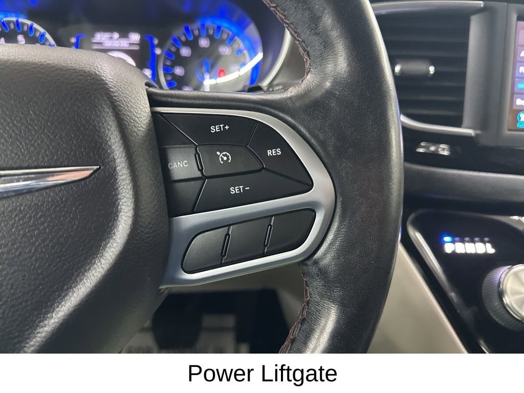 2020 Chrysler Pacifica Touring L