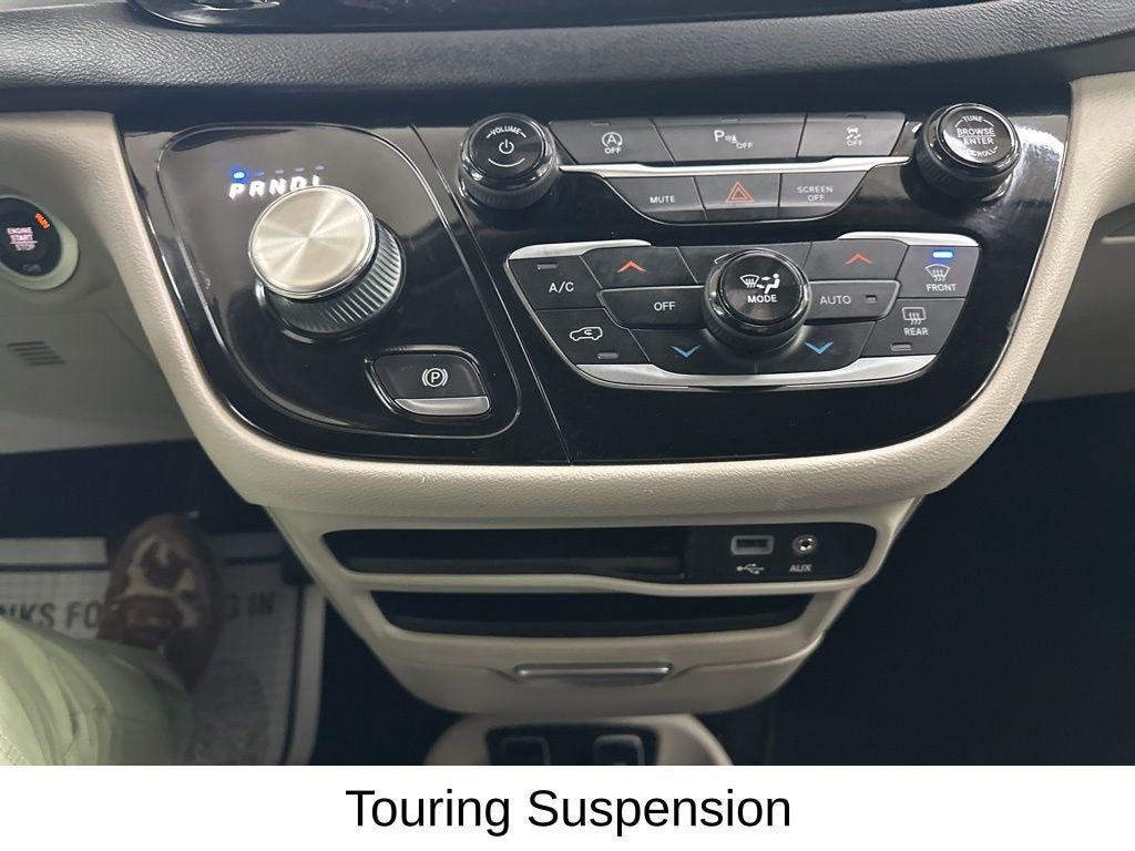 2020 Chrysler Pacifica Touring L