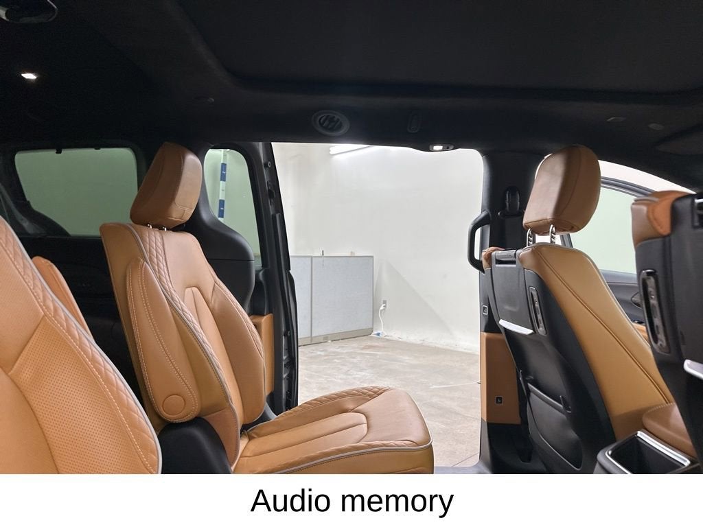 2023 Chrysler Pacifica Pinnacle