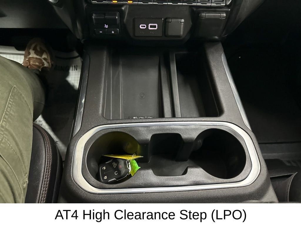 2022 GMC Sierra 1500 Limited AT4