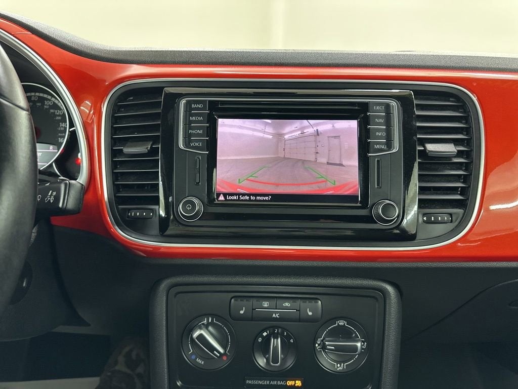 2016 Volkswagen Beetle 1.8T SE