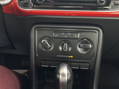 2016 Volkswagen Beetle 1.8T SE