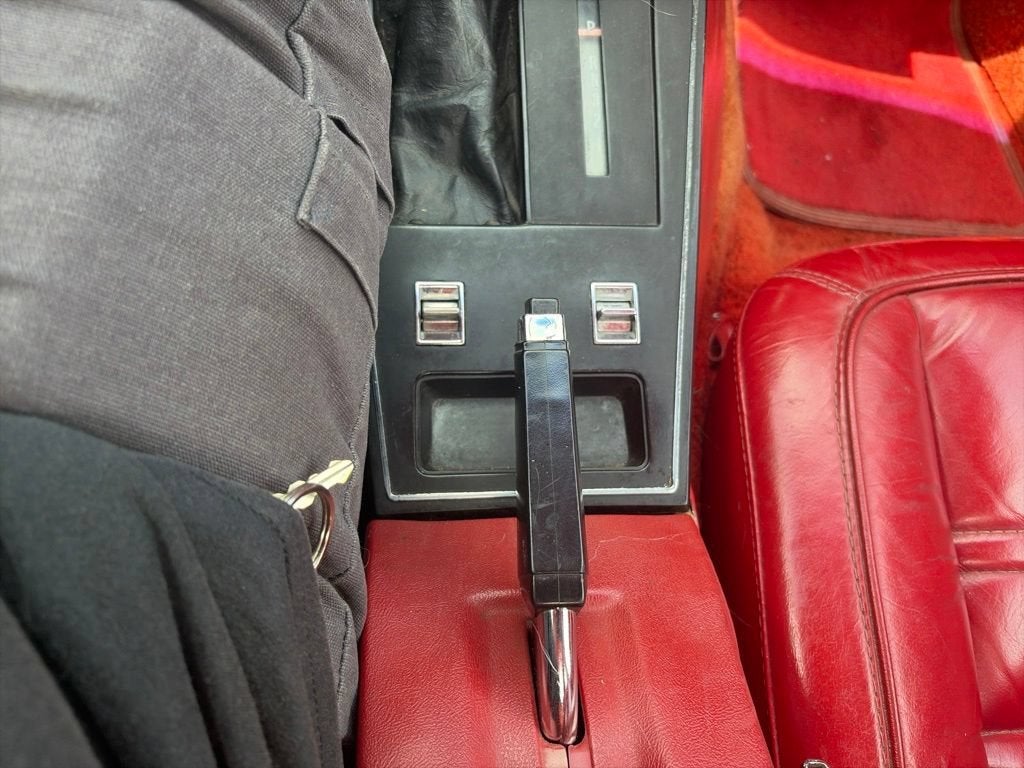1977 CHEV CORV NA