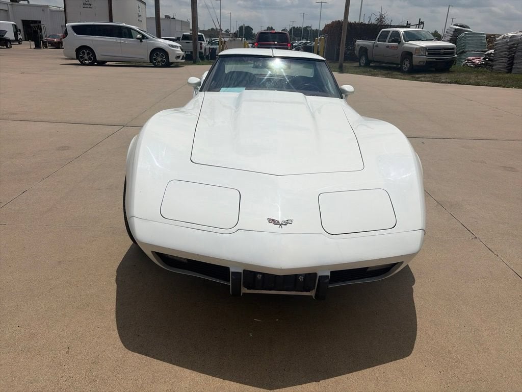 1977 CHEV CORV NA