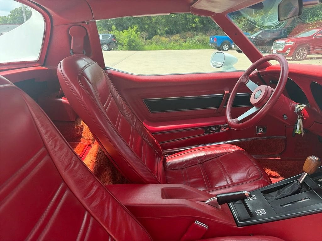 1977 CHEV CORV NA