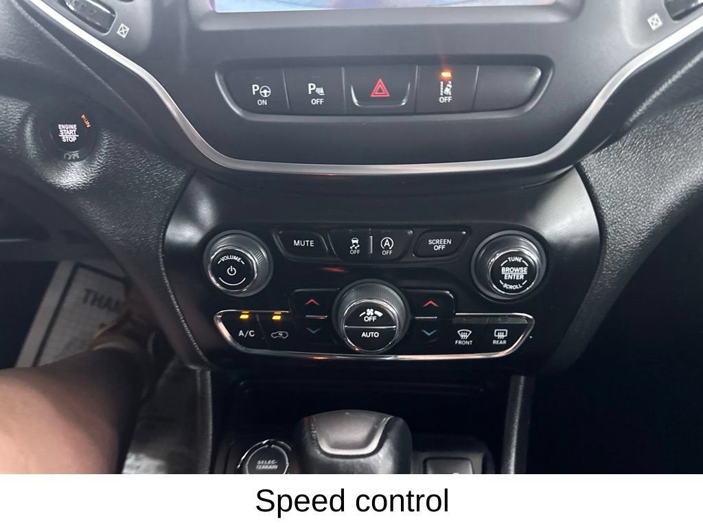 2023 Jeep Cherokee Altitude Lux
