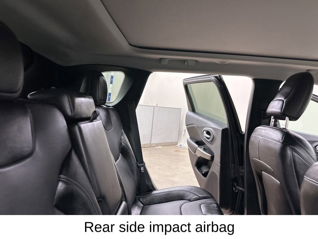 2022 Jeep Cherokee Latitude Lux