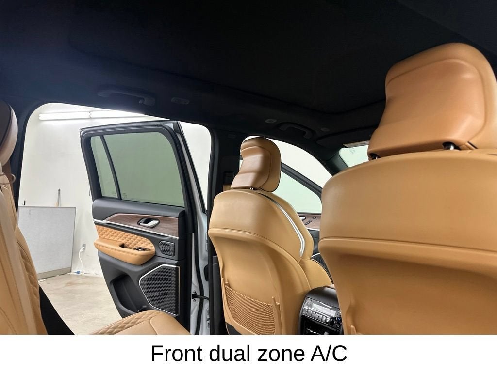 2023 Jeep Grand Cherokee Summit