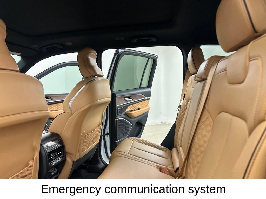 2023 Jeep Grand Cherokee Summit
