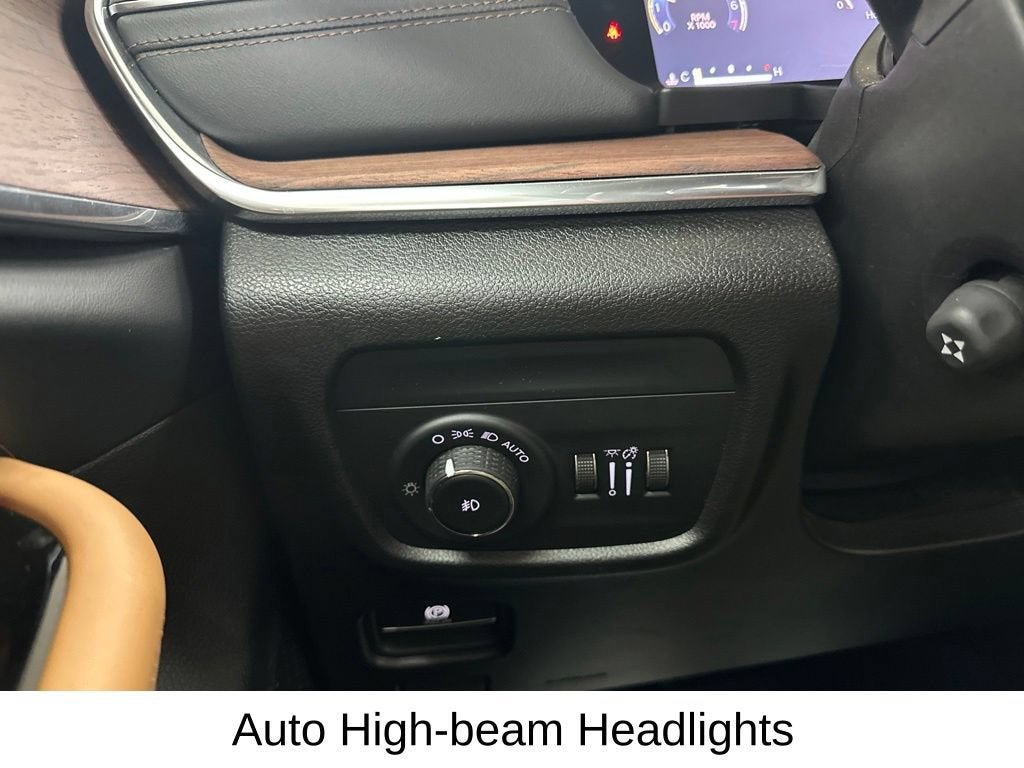 2023 Jeep Grand Cherokee Summit