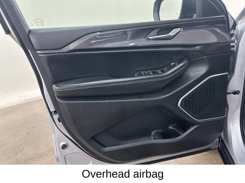 2021 Jeep Grand Cherokee L Laredo