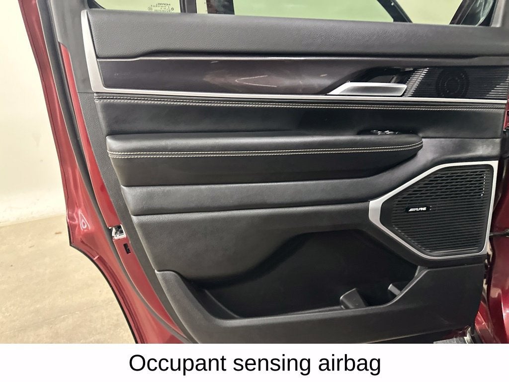 2024 Jeep Wagoneer BASE